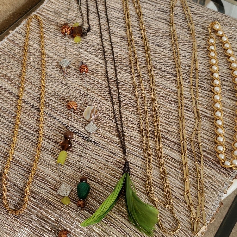 Set of 6 necklaces